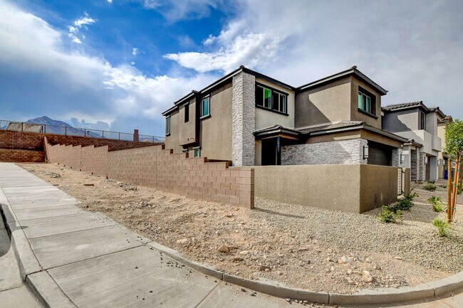 Building Photo - Spacious 3-Bed Summerlin Home with Den, Lo...
