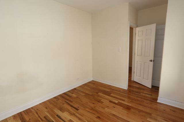 Building Photo - 631 W Cornelia