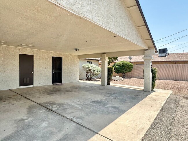 Building Photo - 3550 N Verdugo Rd