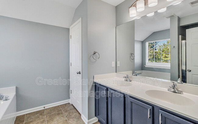 Building Photo - 132 Rocking Horse Ln