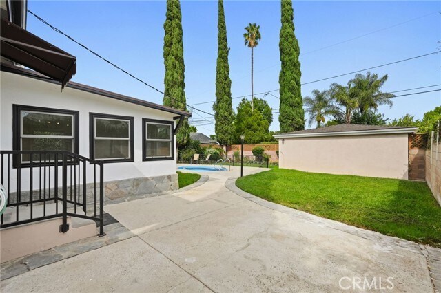 Building Photo - 6556 Corbin Ave