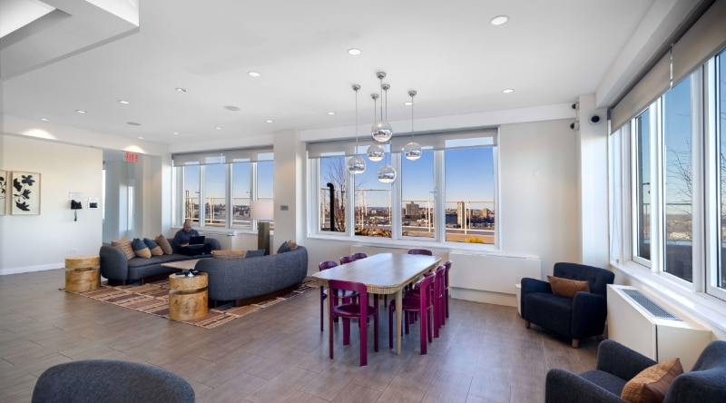 Building Photo - 424 West End Ave