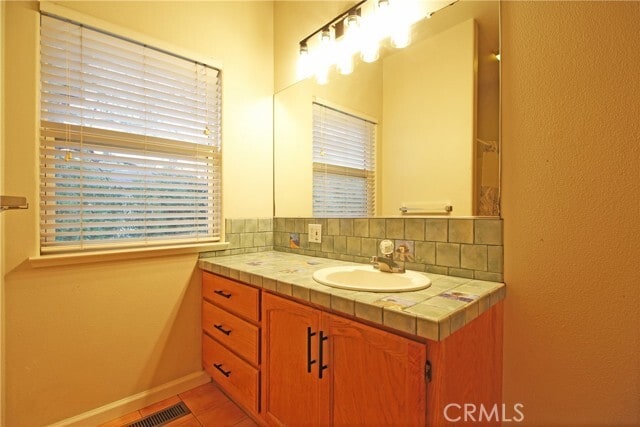 Building Photo - 18896 N Shore Dr