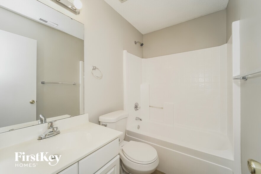 Building Photo - 10513 Brawley Ln