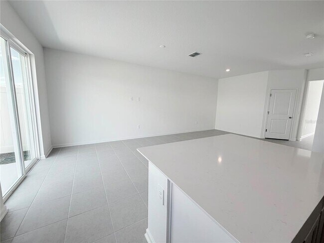 Building Photo - 3076 Chromatic St