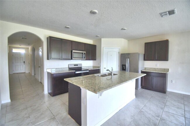 Building Photo - 5628 Siltstone St