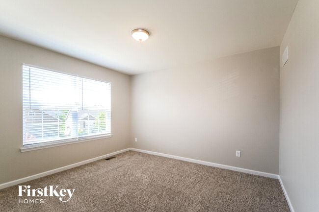Building Photo - 476 Timber Valley Trail