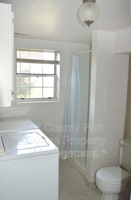 Building Photo - 706 Morsman Dr