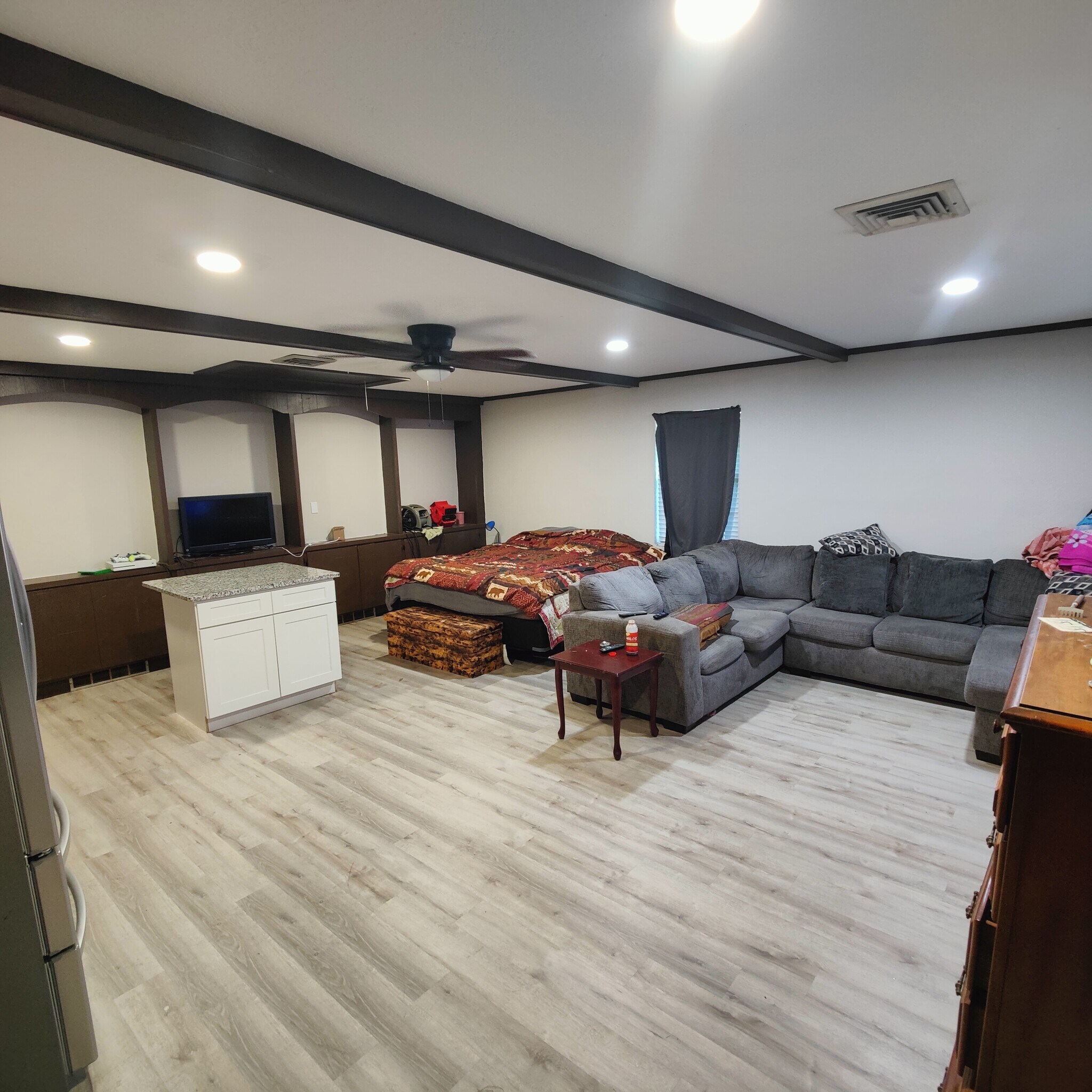 Building Photo - 9720 Sandpiper St