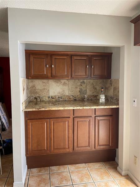 Building Photo - 5871 Woodland Point Dr