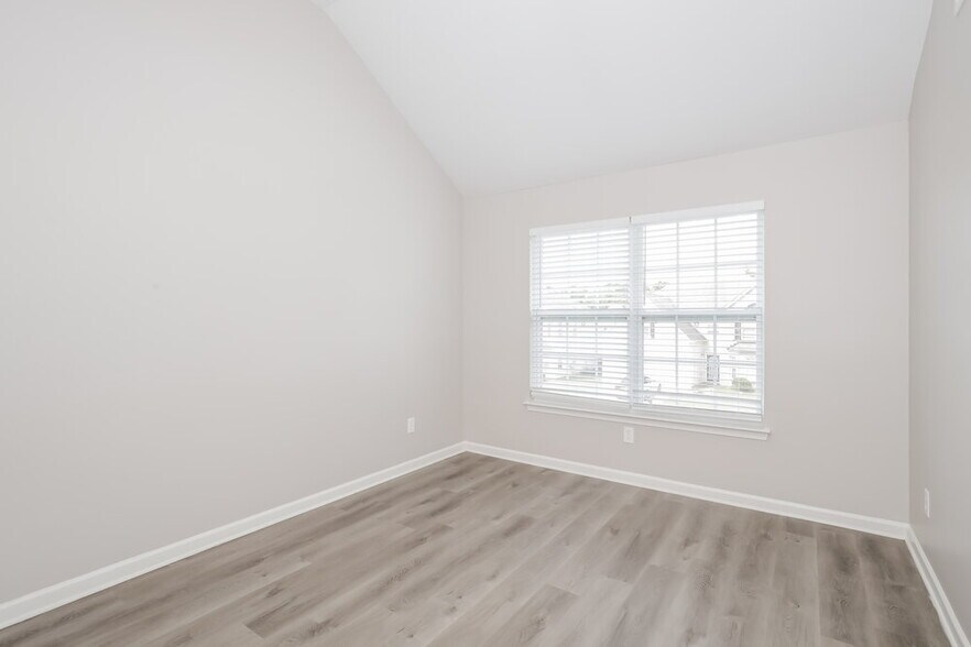 Building Photo - 11658 Kades Trail