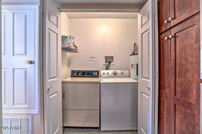 Building Photo - 11011 N 92nd St