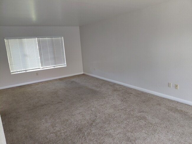 Building Photo - 5612 Galloping Way