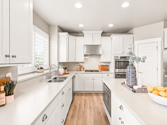 Building Photo - 2670 Weathervane Way S