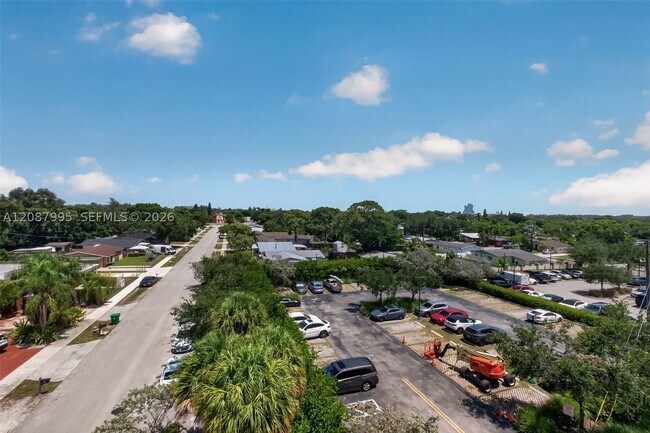Building Photo - 4100 SW 64th Ave