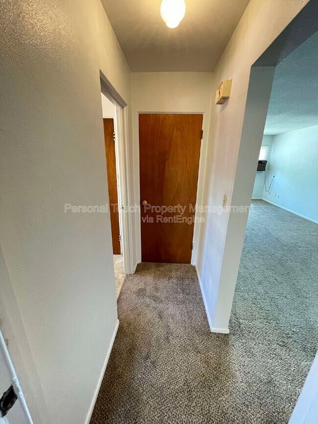 Building Photo - 2818 8th St N