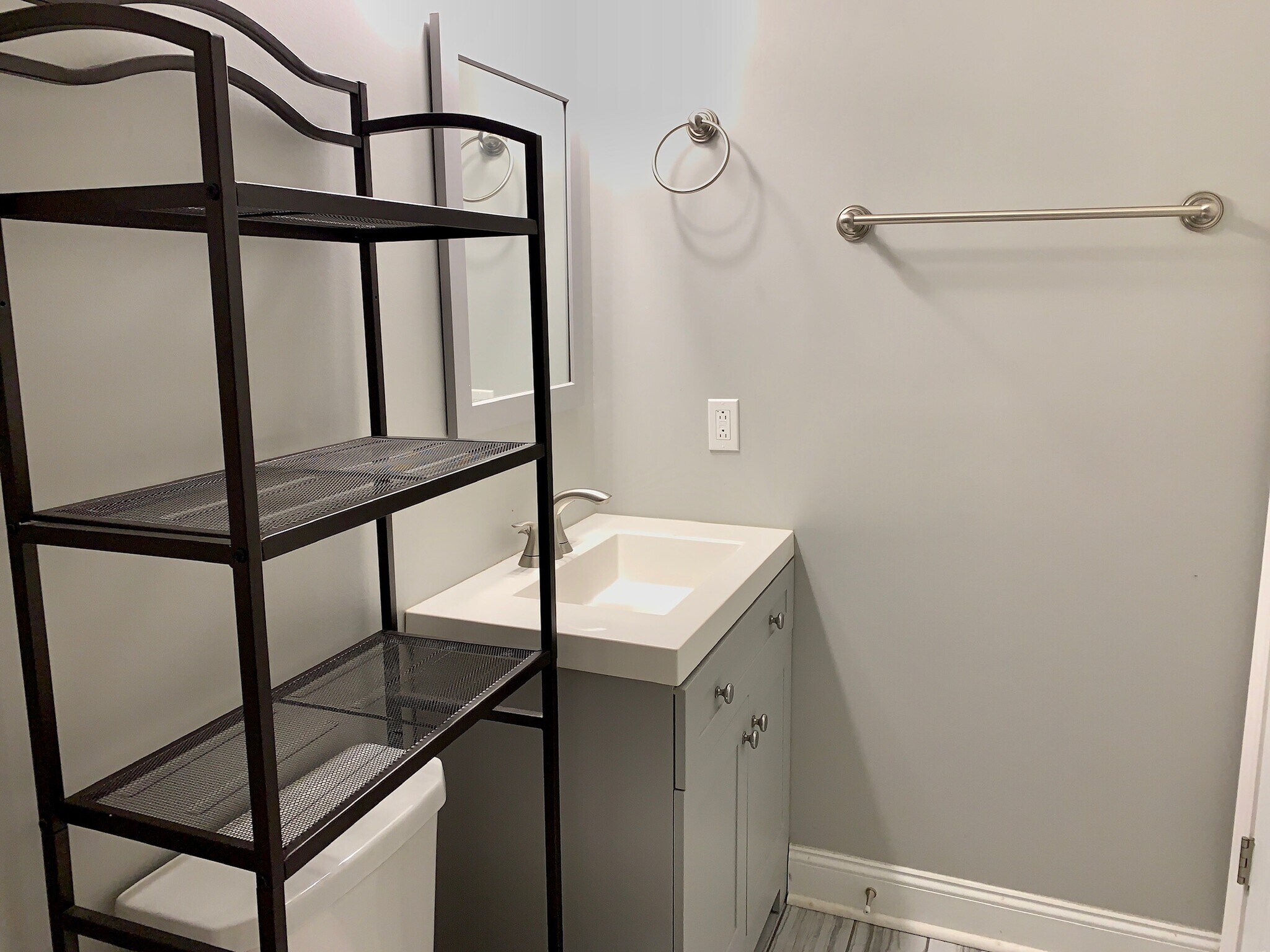 Building Photo - 5439 Penn Ave