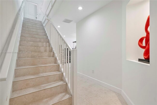 Building Photo - 217 SW 11th St