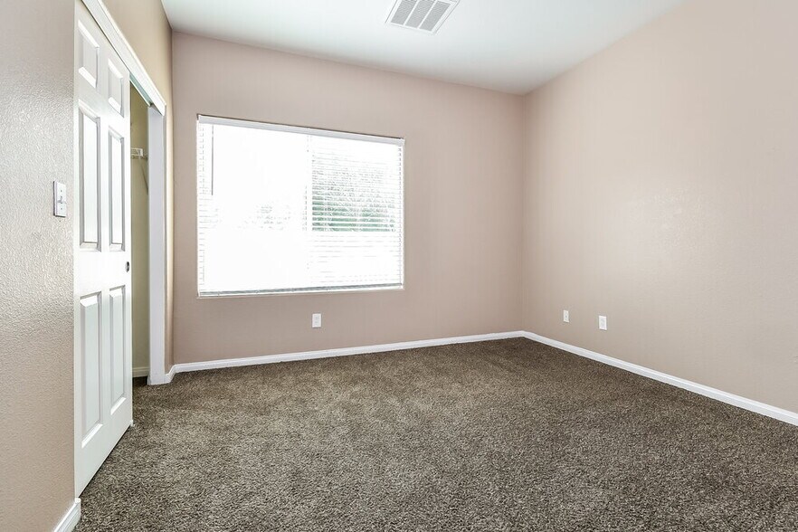 Building Photo - 5229 Wild Sunflower St