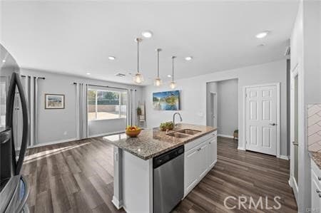 Building Photo - 20565 Lost Crk Rd