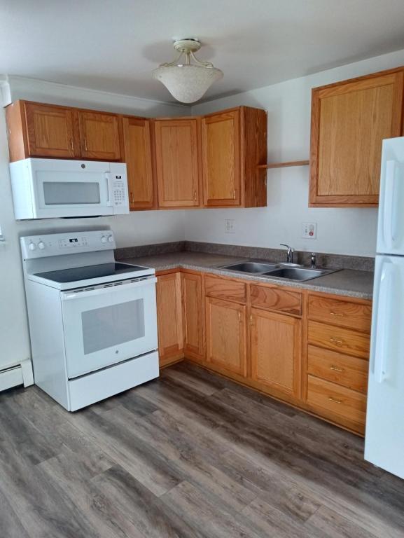 Building Photo - 7245 Alegre Cir