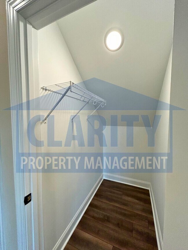 Building Photo - *Brand New* 4 bedroom home!