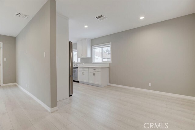 Building Photo - 10935 Nassau Ave