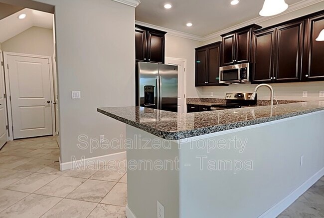 Building Photo - 1318 White Fox Run