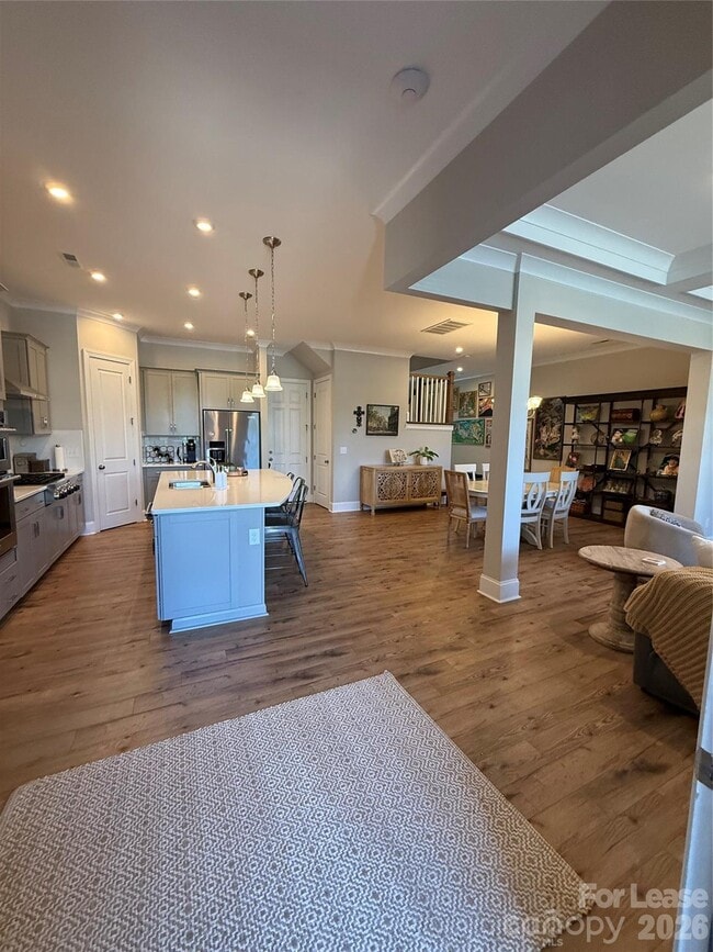 Building Photo - 5835 Ardrey Kell Rd