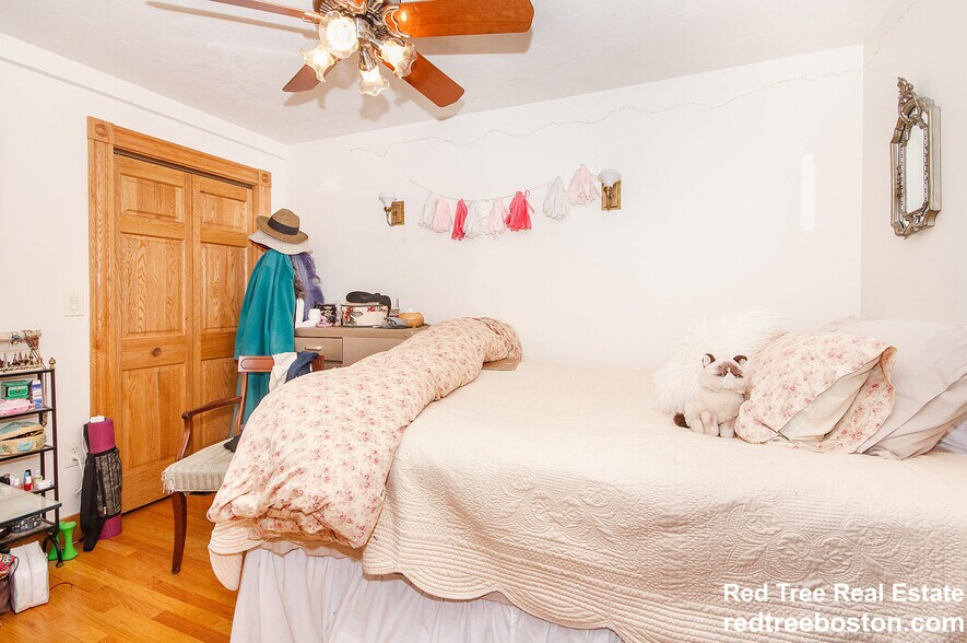 Building Photo - 65 Anderson St