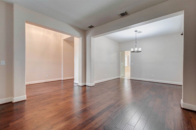 Building Photo - 20702 Teasel Ct