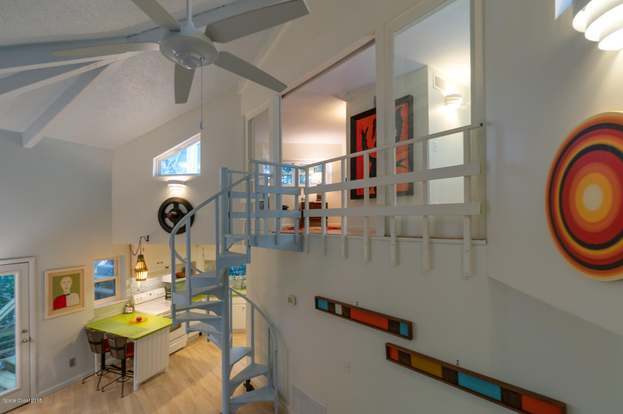 Building Photo - 275 Landings Rd