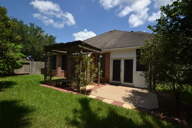 Building Photo - 15307 Amesbury Ln