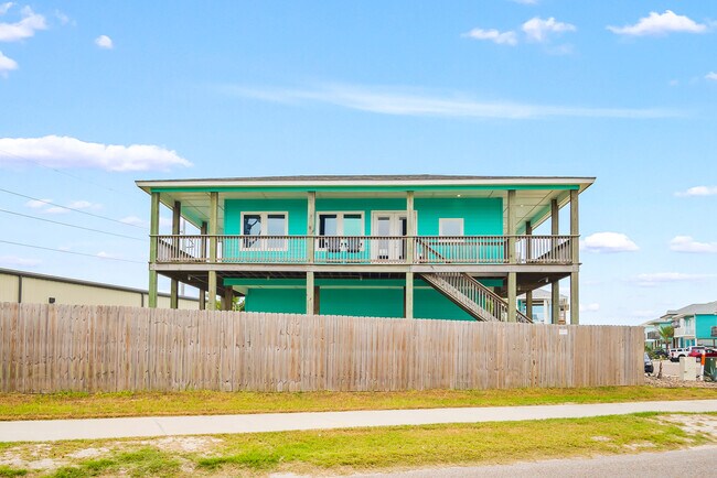 Building Photo - 100 Port Isabel St