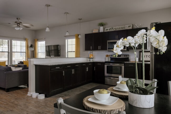 Building Photo - The Heights at College Station - Historical Access