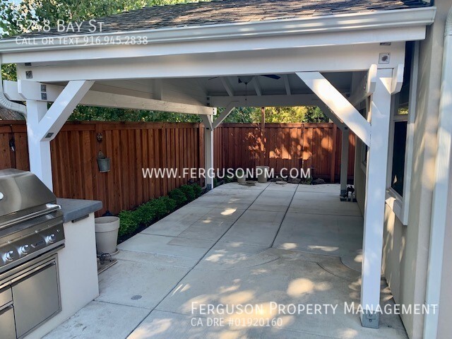 Building Photo - Fastidiously Upgraded Rocklin Solar Home C...