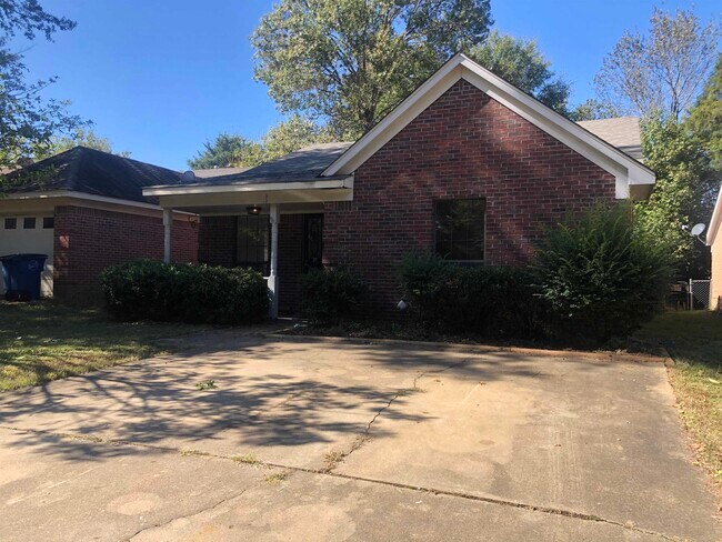 Building Photo - 6813 Maury Dr