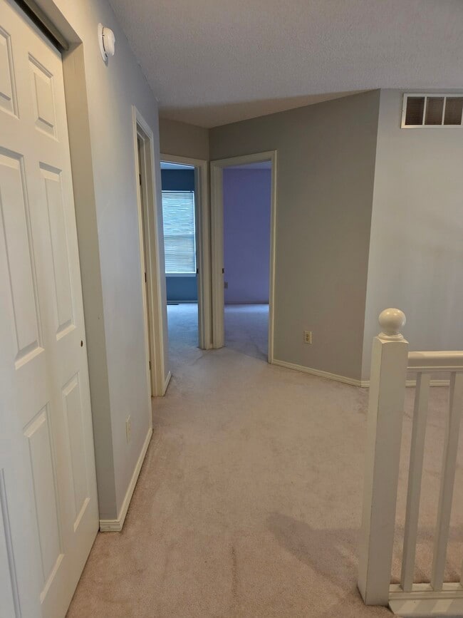 Loft - 2120 S Azalea Ln