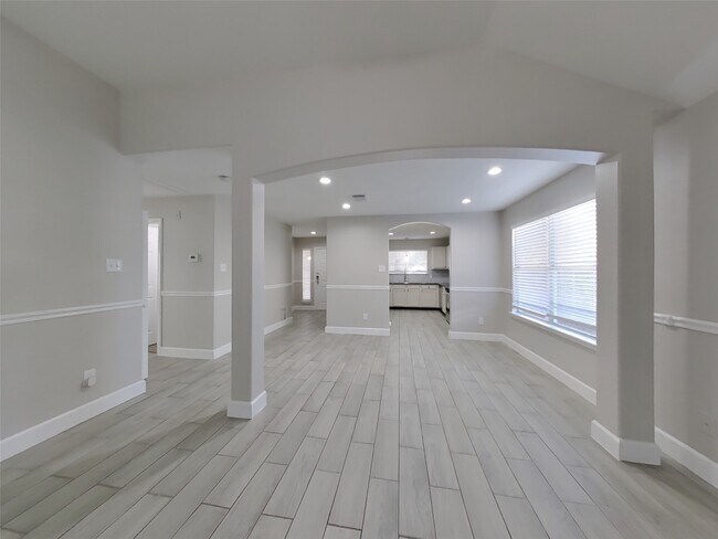 Building Photo - 19111 Deep S Ct