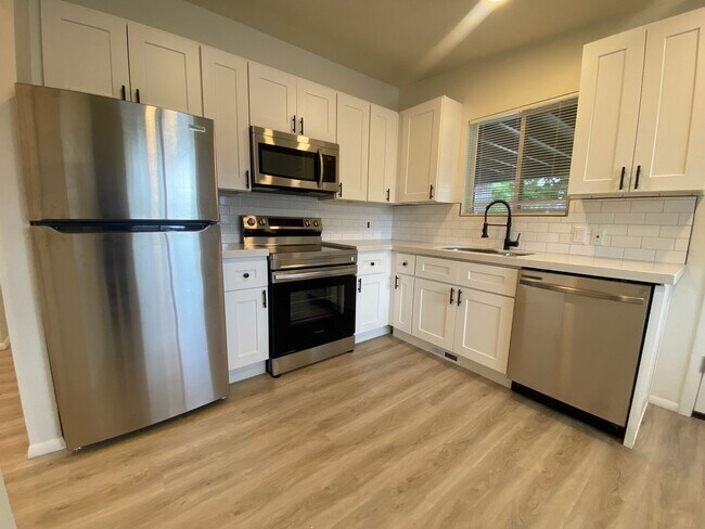 Building Photo - 4975 South 3535 West