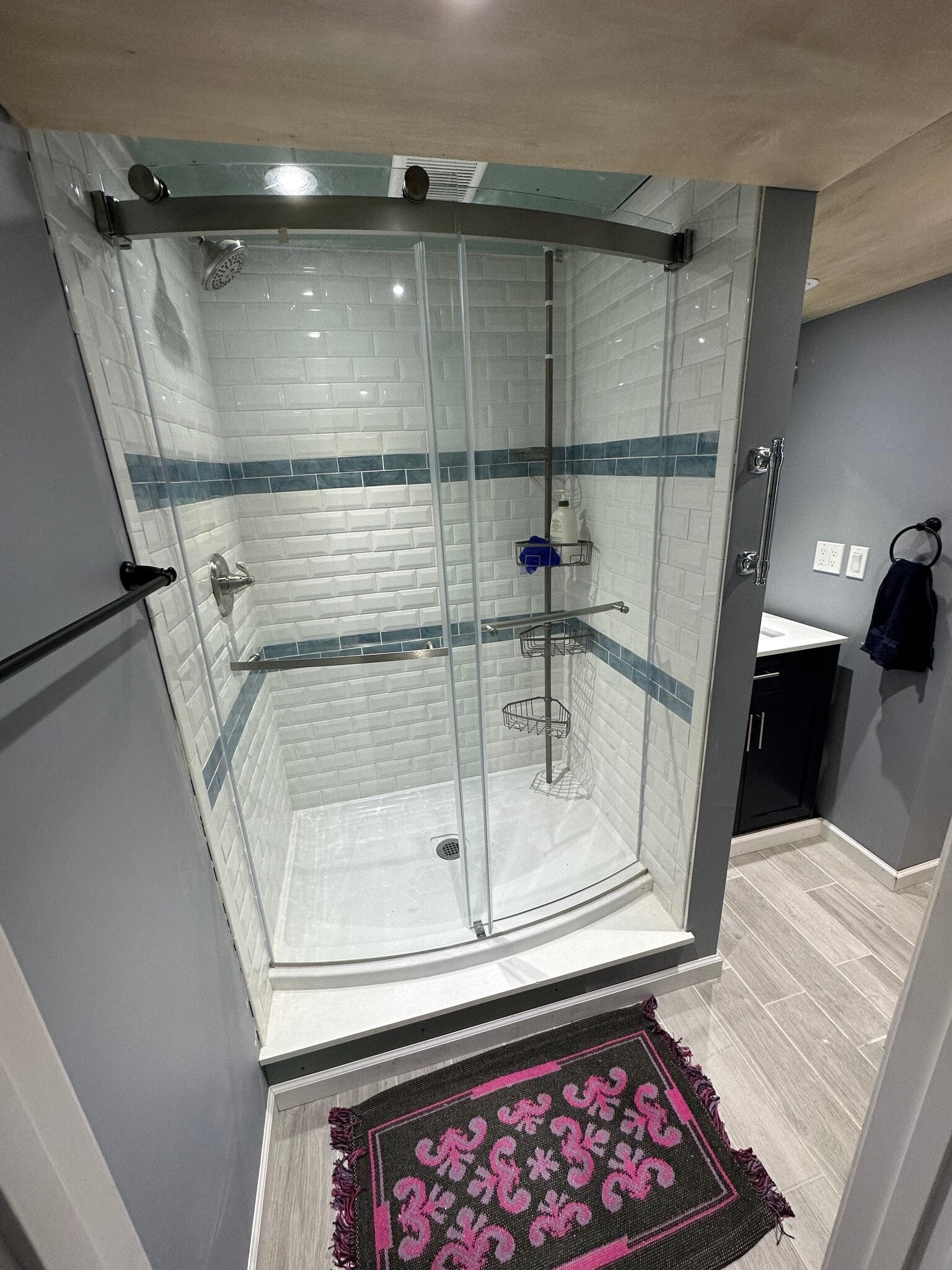 Building Photo - 122 Allen Ave