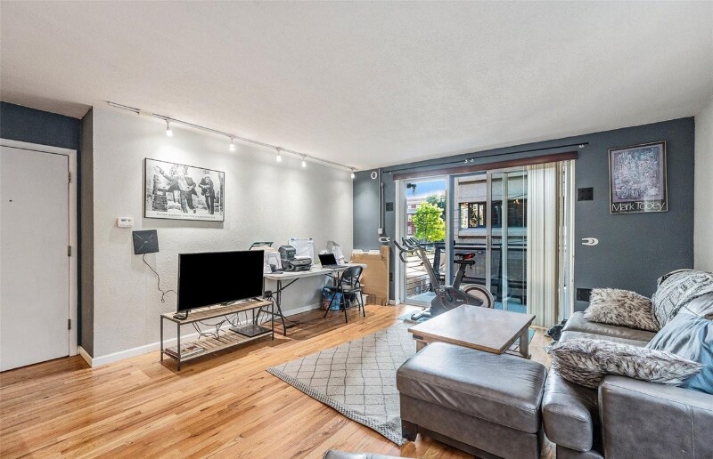 Primary Photo - 1336 Logan St