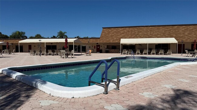 Building Photo - 12 Willowbrook Ln