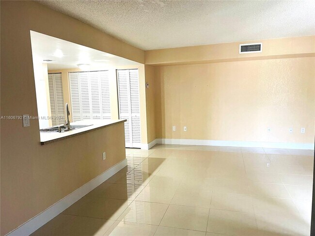 Building Photo - 3601 SW 117th Ave
