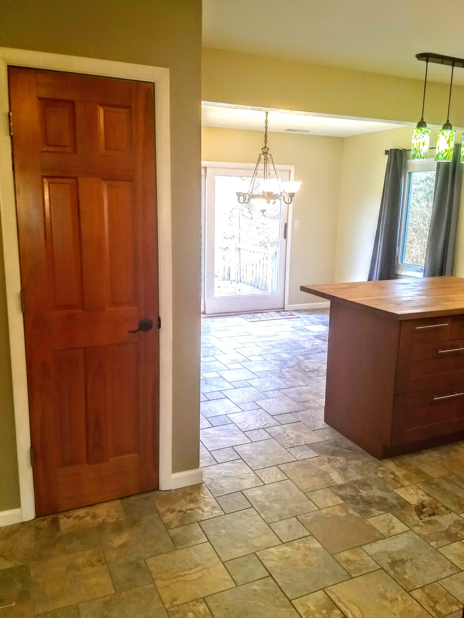 Dining room - 16351 Petro Dr