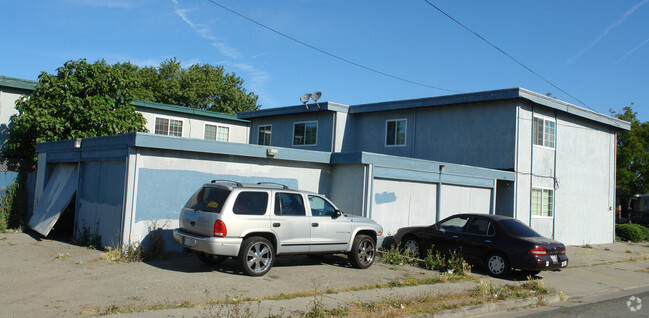 Primary Photo - 501 S 30th St