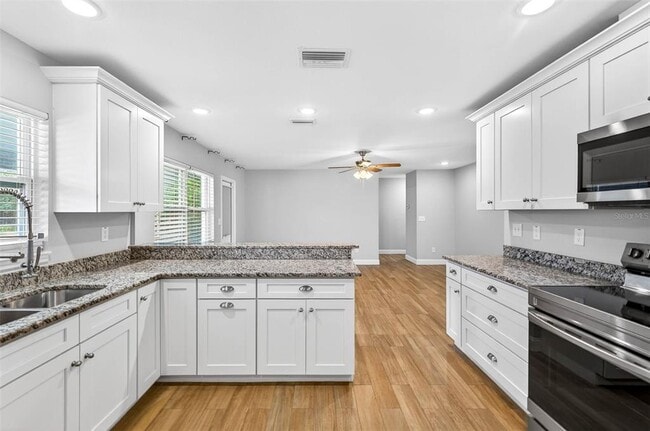 Building Photo - 1012 W Adalee St