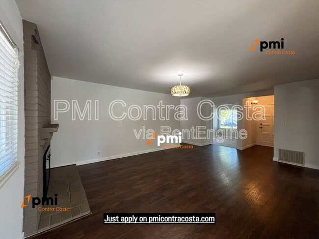 Building Photo - 2690 Waltrip Ln