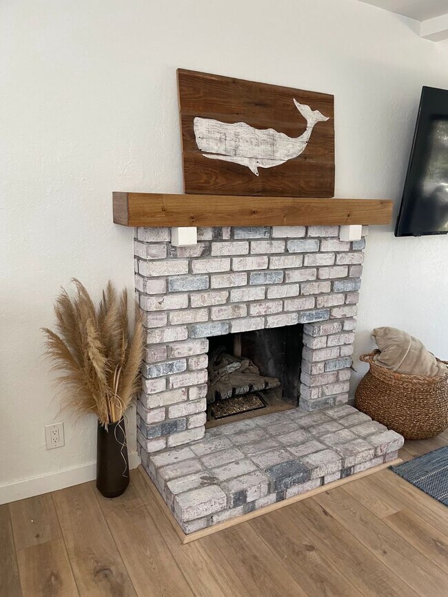 Building Photo - Gorgeous Furnished Canyon Home near beach/pier and downtown in Coastal San Clemente