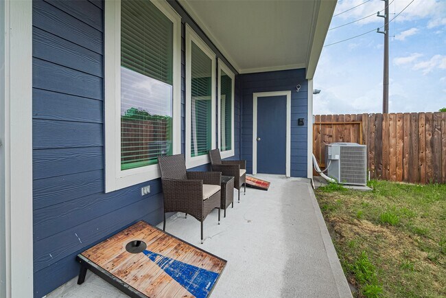 Building Photo - 10405 Hadley Pk Trl
